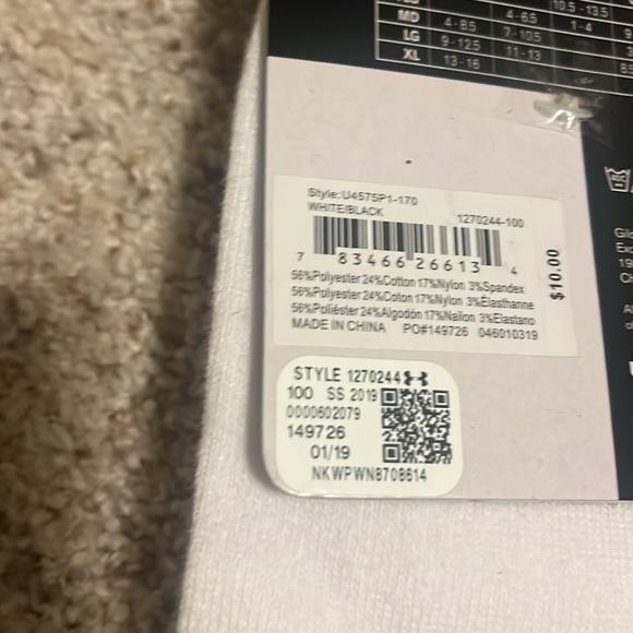 Under Armour, baseball socks, one pair, adult large - Picture 2 of 3